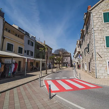Chic And Serene With Hot-tub Vodice
