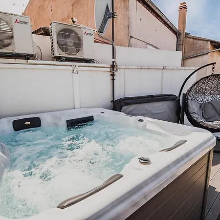 Chic And Serene With Hot-tub Apartment Vodice